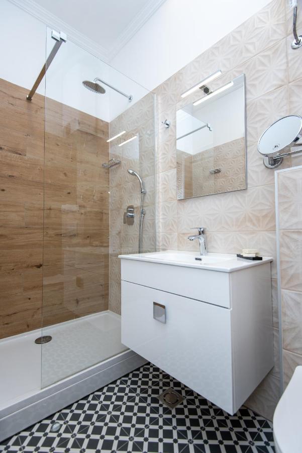 Megapolis City Center Suites Сараєво Екстер'єр фото
