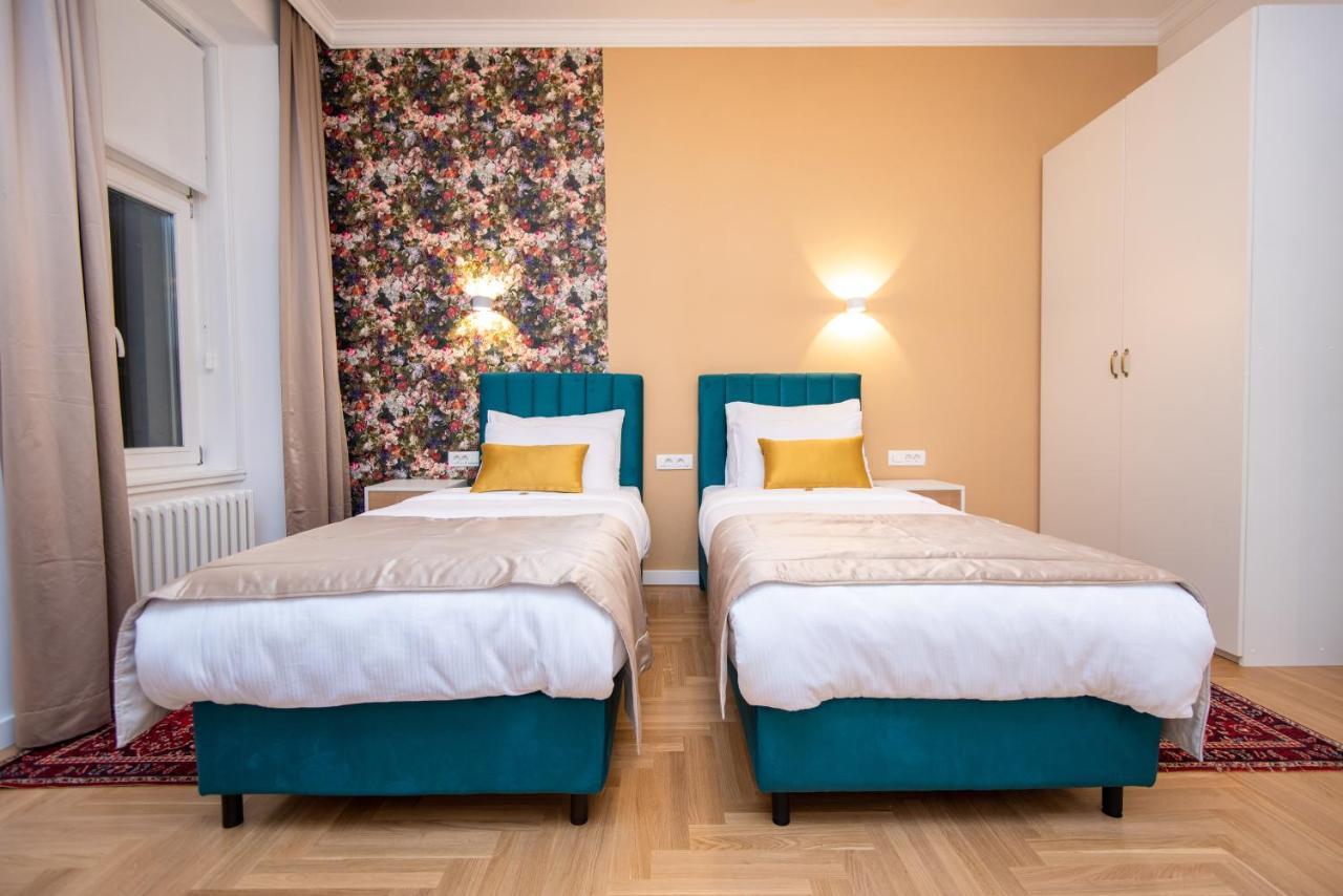 Megapolis City Center Suites Сараєво Екстер'єр фото